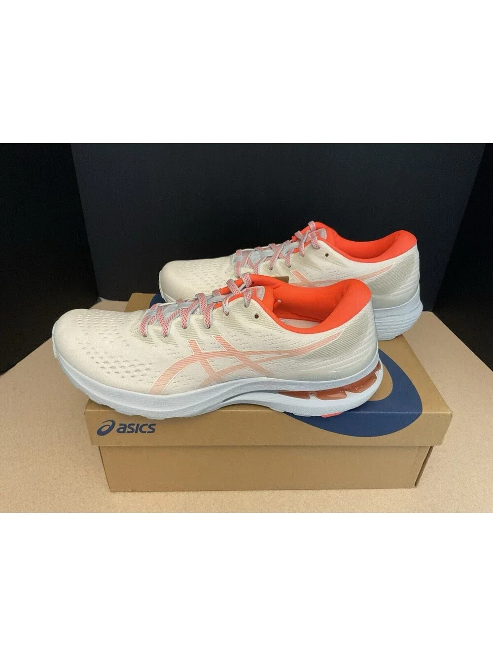 New! Womens Asics Gel-Kayano 28 White/Flash Coral Running Shoes. Size 11. Nice!